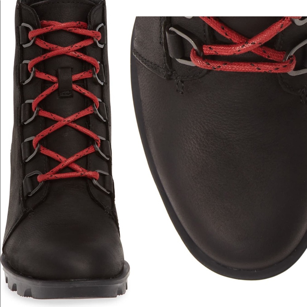Sorel Phoenix Bootie Waterproof